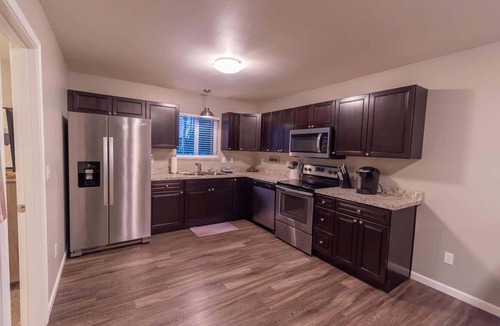 Meadow Lakes House | Quiet & Private! 2BD w/Laundry and Full Kitchen