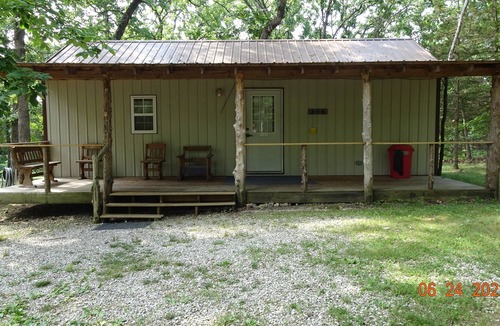 Pittsburg Cabin | Red Oak Quiet, Peaceful, Relaxing overall A Great Get Away Cabin!
