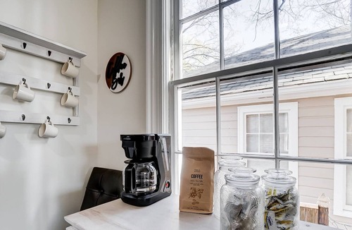 Dilworth House | Reduced Pricing - Euclid Cottage - Duplex - Walk to Panther Games or Southend - BBQ/Fire pit PetsOK
