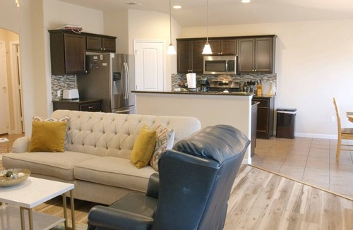 Kyle House | Relax & Recharge: Modern 3 Bedroom retreat near Downtown & San Marcos Outlets