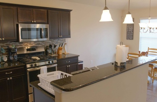Kyle House | Relax & Recharge: Modern 3 Bedroom retreat near Downtown & San Marcos Outlets