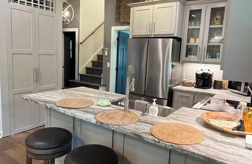 Cullowhee House | Relaxing Bright Mountain Getaway w/Hot tub - Newly Renovated Cashiers Area Home