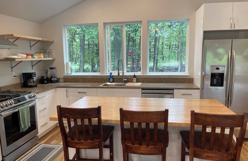 Rabbit Creek House | Remodeled home, 3 min walk to wildlife sanctuary Potters Marsh.