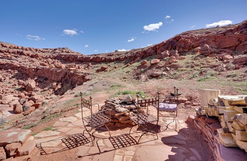 Moab Apartment | Remote Base Camp: Disc Golf, Hike, ATV & Views