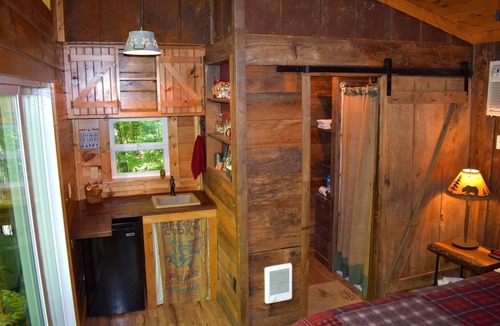 Robbinsville Cabin | Remote Tree-House Style Cabin in Nantahala National Forest