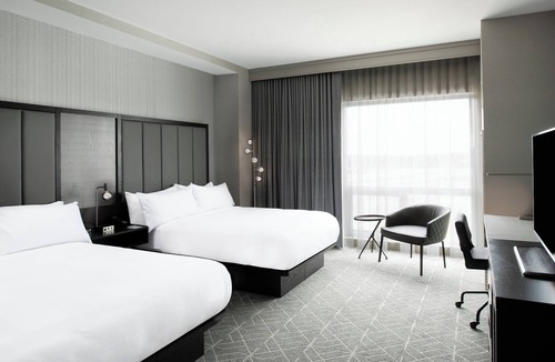 Foxboro Hotel | Renaissance by Marriott Boston Patriot Place Hotel