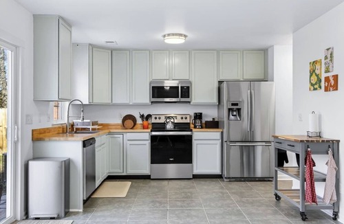 Simpsonville House | Renovated Home near DT Simpsonville [30+ Day]