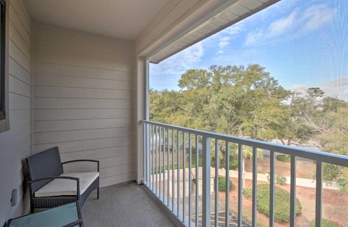Palmetto Dunes Apartment | Resort Condo with Pool and Tennis Less Than 1 Mile to Beach!