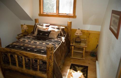 Cascade Bed & Breakfast | River's Bend Lodge