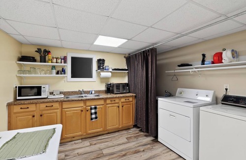 Augusta House | Riverfront Haven~Pool~Kayak~BBQ~7 Mins to Masters