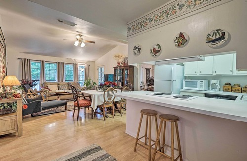 Martindale House | Riverfront Martindale House w/2 Covered Decks