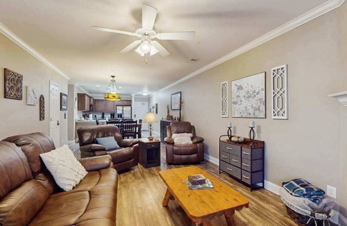Helen Condo | Riverside Bears Den - Central Location
