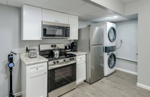 Morristown House | Rolling Hills Retreat, Cozy 2BR Near Lakes/Smokies