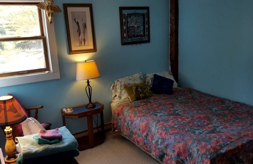 Cummington Cabin | Romantic Weekend Retreat in the Quiet Town of Cummington, Massachusetts