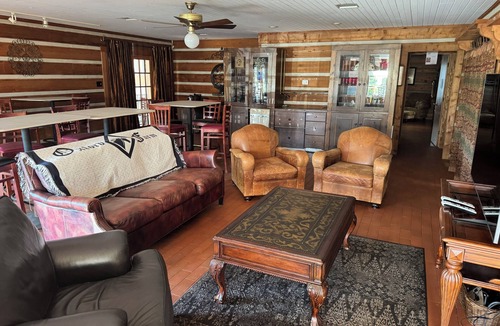 Anderson Cabin | Rustic 4-bedroom cabin on 180-acre horse farm near Anderson, South Carolina