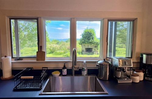 Shelburne House | Rustic Beauty: 2-bedroom house in serene Shelburne Falls