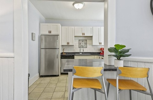 Dixon Park House | Savannah Home w/2 Units*Sleeps 12*Near Forsyth