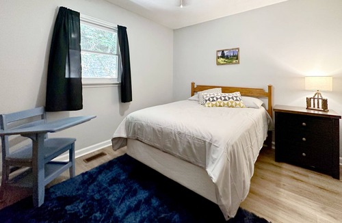 Waynesville House | Scenic Solitude