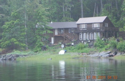 Naukati Bay Cabin | SEAS THE DAY! Naukati Bay Waterfront Rental.