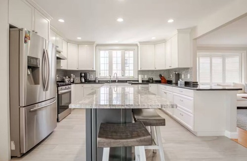 Scituate House | Seaside Solstice HOT TUB, SAUNA, Generator for the storm 5-Bedroom