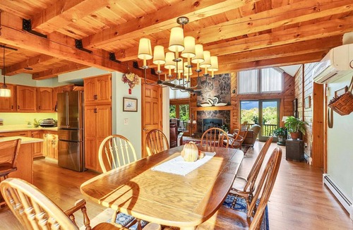 Jaffrey Cabin | Secluded 4-bedroom Log Cabin with Mt. Monadnock views. with AC