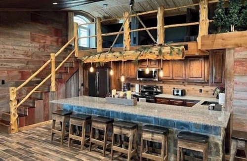 Crestline Cabin | Secluded 6 bed, 2 full bath Lodge with everything you need for a wonderful stay.