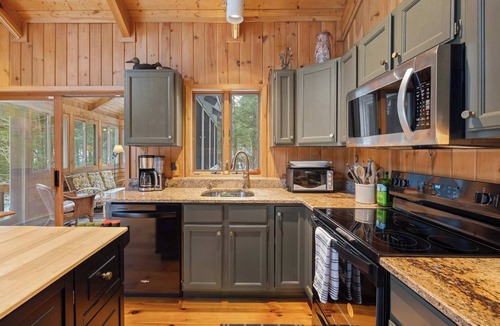 Becket House | Secluded Berkshires Cabin | Deck, BBQ & Town Beach
