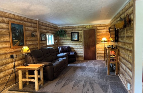 Gustavus House | Serene 2-bedroom house in beautiful Gustavus perfect for relaxing getaway