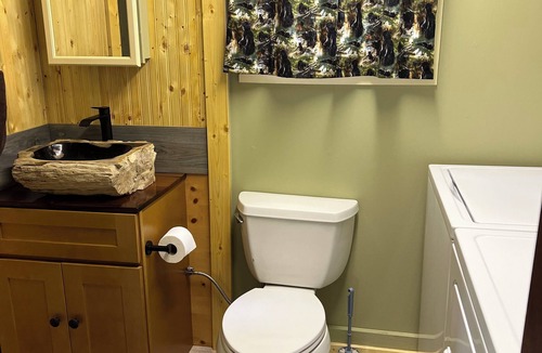 Gustavus House | Serene 2-bedroom house in beautiful Gustavus perfect for relaxing getaway