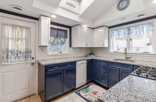 Onset House | Serene 3-bedroom house with AC in charming Onset Massachusetts