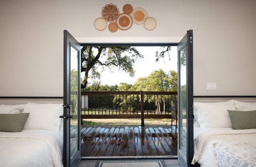 Spring Branch House | Serene Hill Country Casita ~ Scenic View ~ Patio