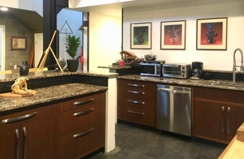 Juneau House | Shangri-La - Near Mendenhall Glacier and Auke Bay -DISCOUNTS ON TOURS!