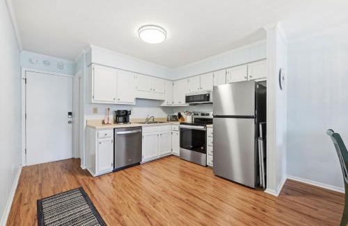 North Myrtle Beach House | Shoreline Glimmer at Sea Cabin w Pool