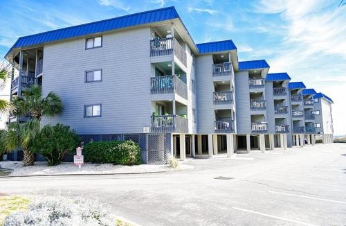 North Myrtle Beach House | Shoreline Glimmer at Sea Cabin w Pool