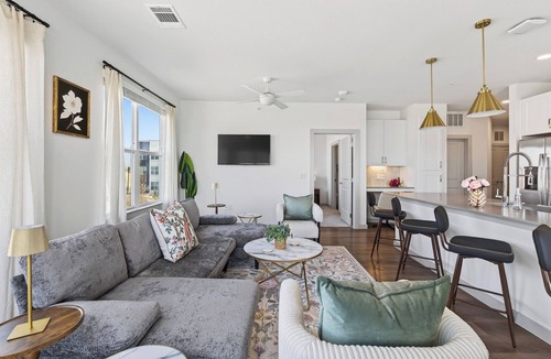 San Marcos Apartment | Signature Sunlit 2BR 2BA | Open Concept