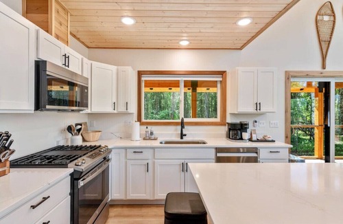 Willow House | Sojourn Lodge + Cabin + 2 Yurts + Bathhouse