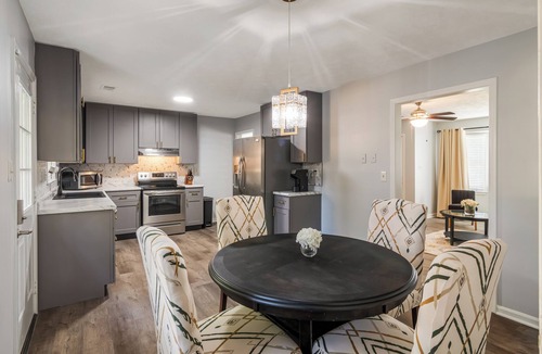 Covington House | Spacious 30+ Day Retreat – Perfect for Families & Professionals in Transition