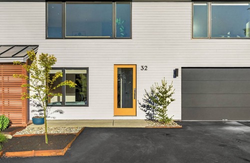 Hanover Apartment | Spacious 3BR Hanover Apartment — Walk to Dartmouth