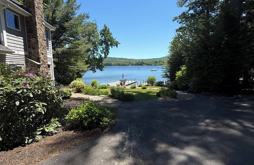 Gilford House | Spacious 4-bedroom house in charming Gilford on Lake Winnipesaukee.
