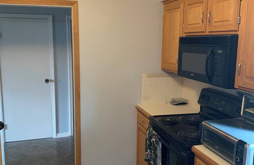 Blue Springs House | Spacious 5-bedroom house 10 min from World Cup stadium and shuttles.