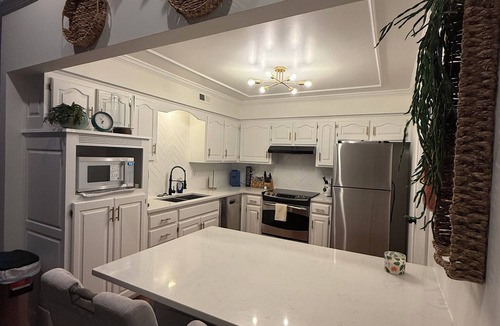 Independence House | Spacious 5-bedroom house in fantastic Independence with 5 min from Stadium