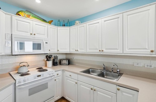 North Forest Beach Villa | Spacious 5th Floor 2 Bedroom Villa w/Amenities