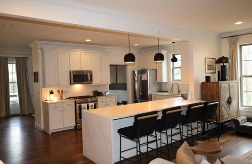 Berea House | Spacious 6-bedroom Private Estate with Pool & Gazebo in Greenville, SC