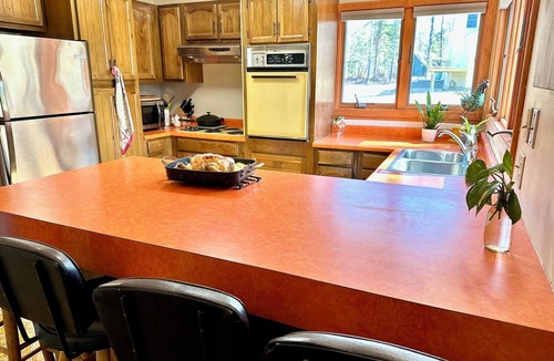 Moultonborough House | Spacious 6-BR Lakehouse Retreat ~ Day Dock Lake Views PrivateBeach 5min walk