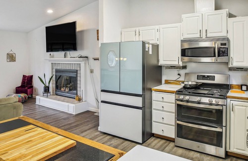 Northeast Anchorage House | Spacious Anchorage Vacation Rental w/ Private Yard
