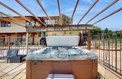 Arroyo Seco House | Spacious Home w/Pool & Hot Tub in Arroyo Seco!