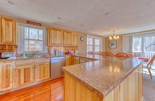 Birch Hill House | Spacious home with private hot tub & mountain views - near skiing