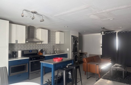 Madison Apartment | Spacious modern living in a quite neighborhood