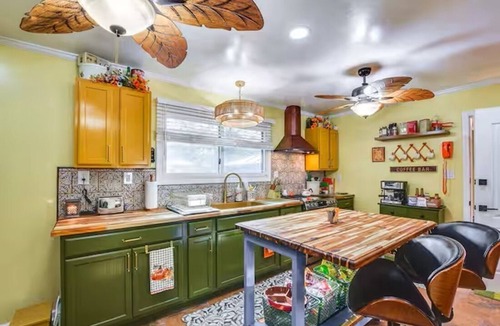 Pine Forest House | Spacious Quiet Area Perfect for Work/Family Stays