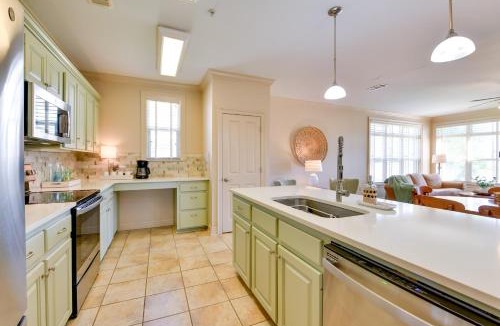 Springfield Villa | Spacious Springfield Home w/Golf Course View!